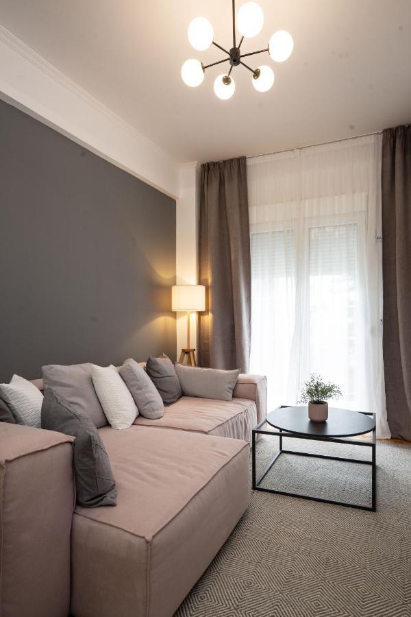 Black Pearl Apt In Koukaki Athens Exterior photo